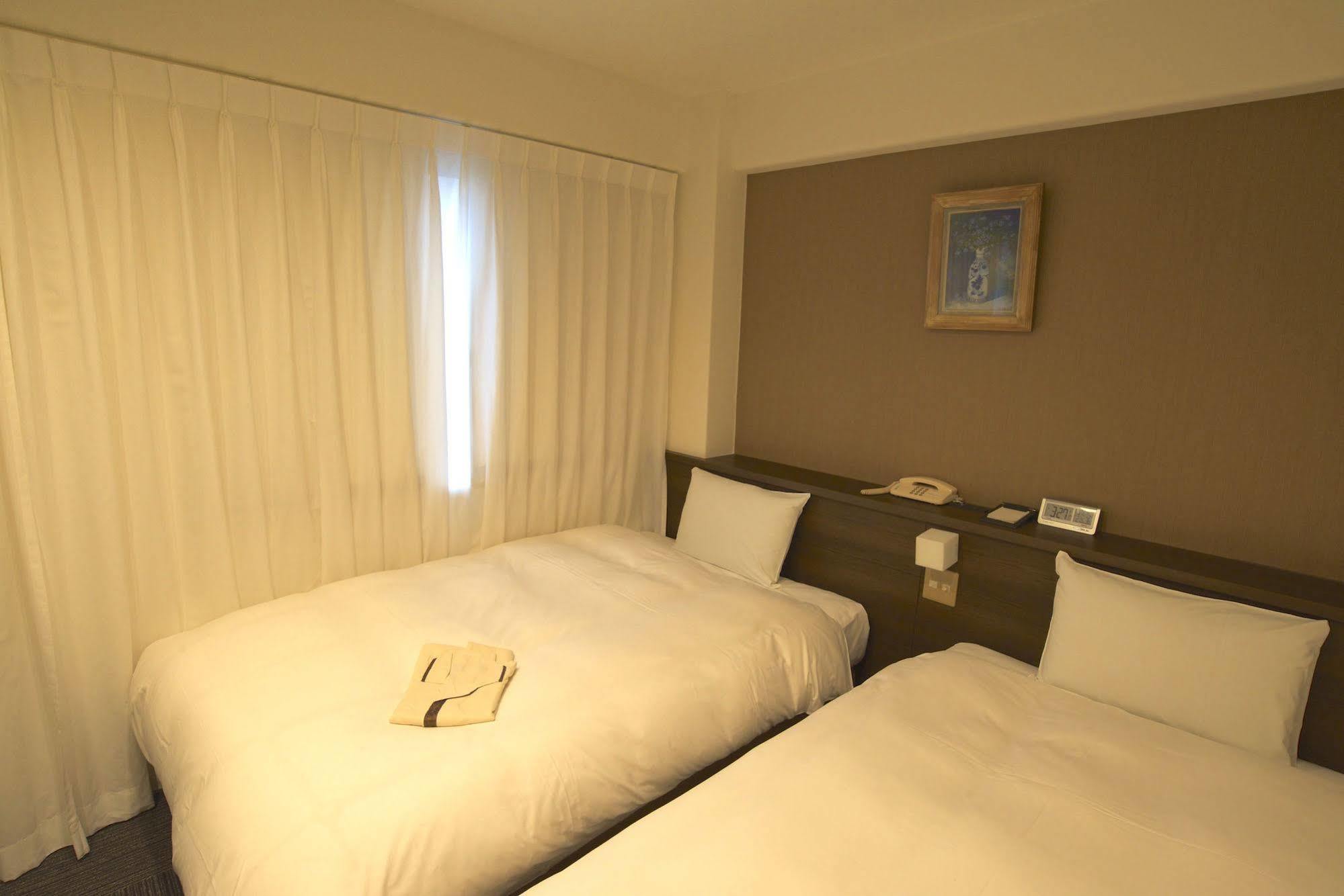 Smile Hotel Ацуґі Екстер'єр фото