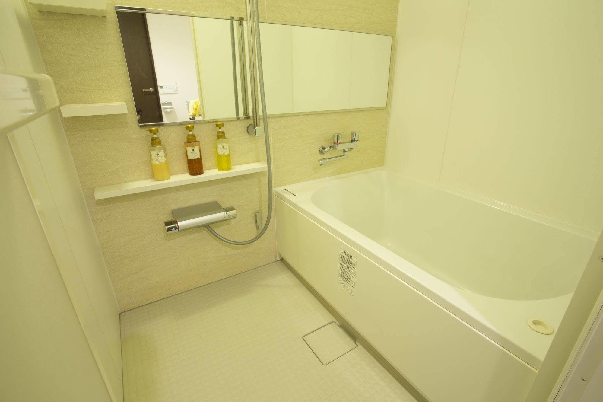Smile Hotel Ацуґі Екстер'єр фото