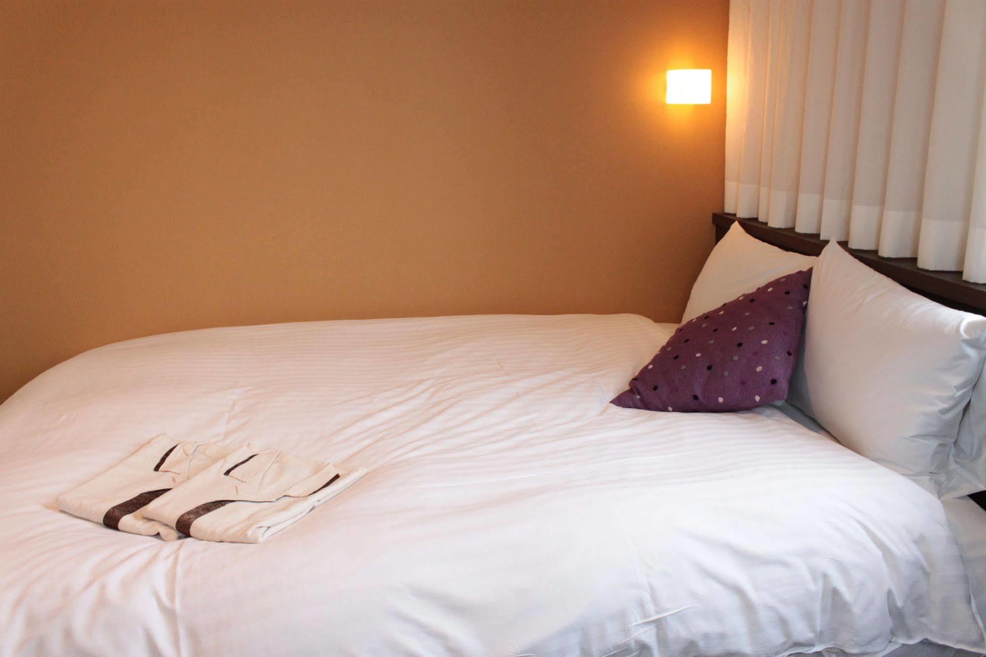 Smile Hotel Ацуґі Екстер'єр фото