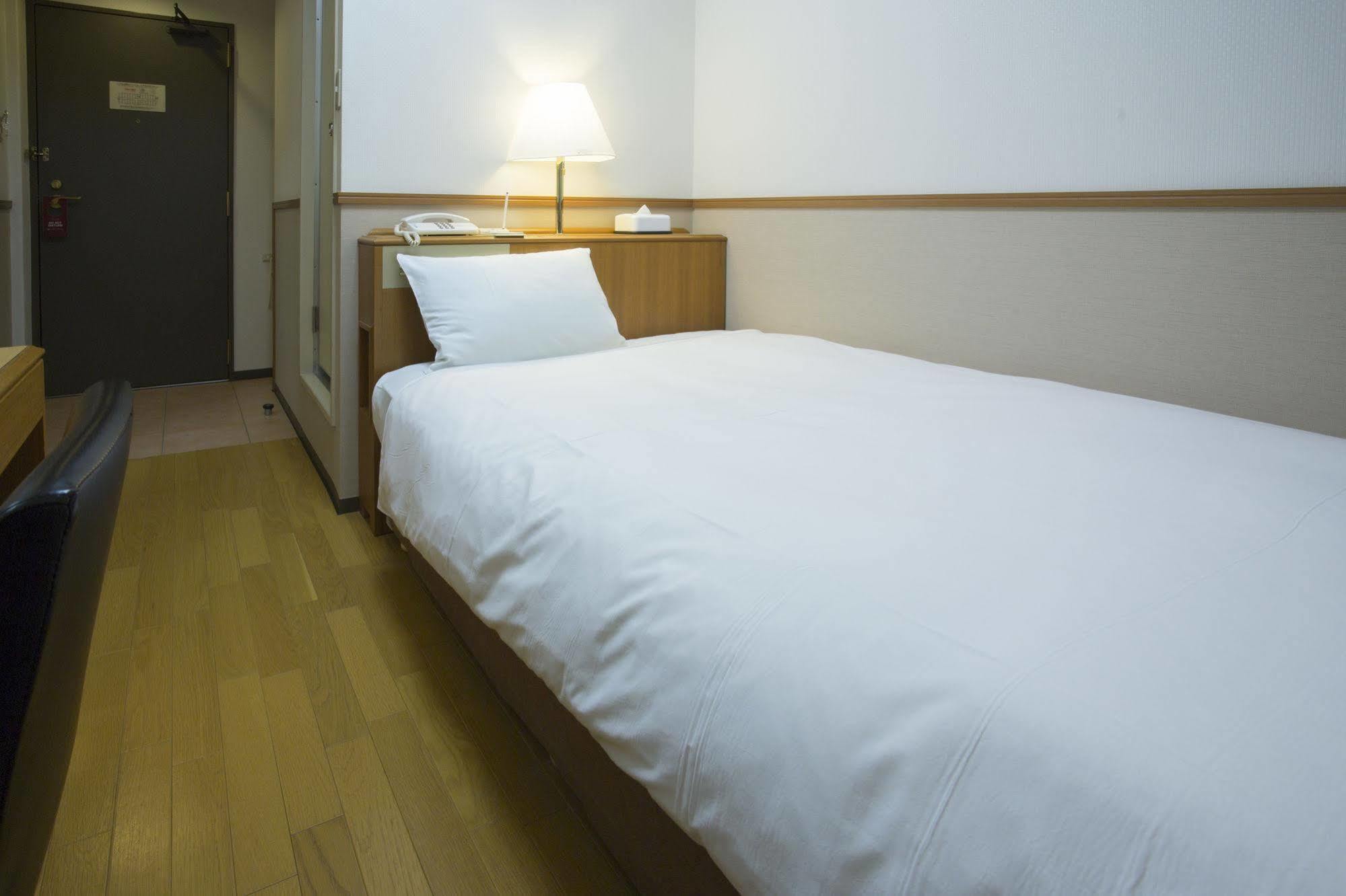 Smile Hotel Ацуґі Екстер'єр фото